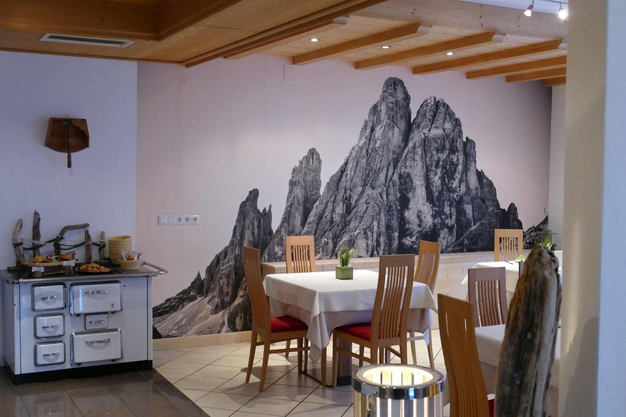 Mountain Living Apartments Сан-Валентіно-Алла-Мута Екстер'єр фото